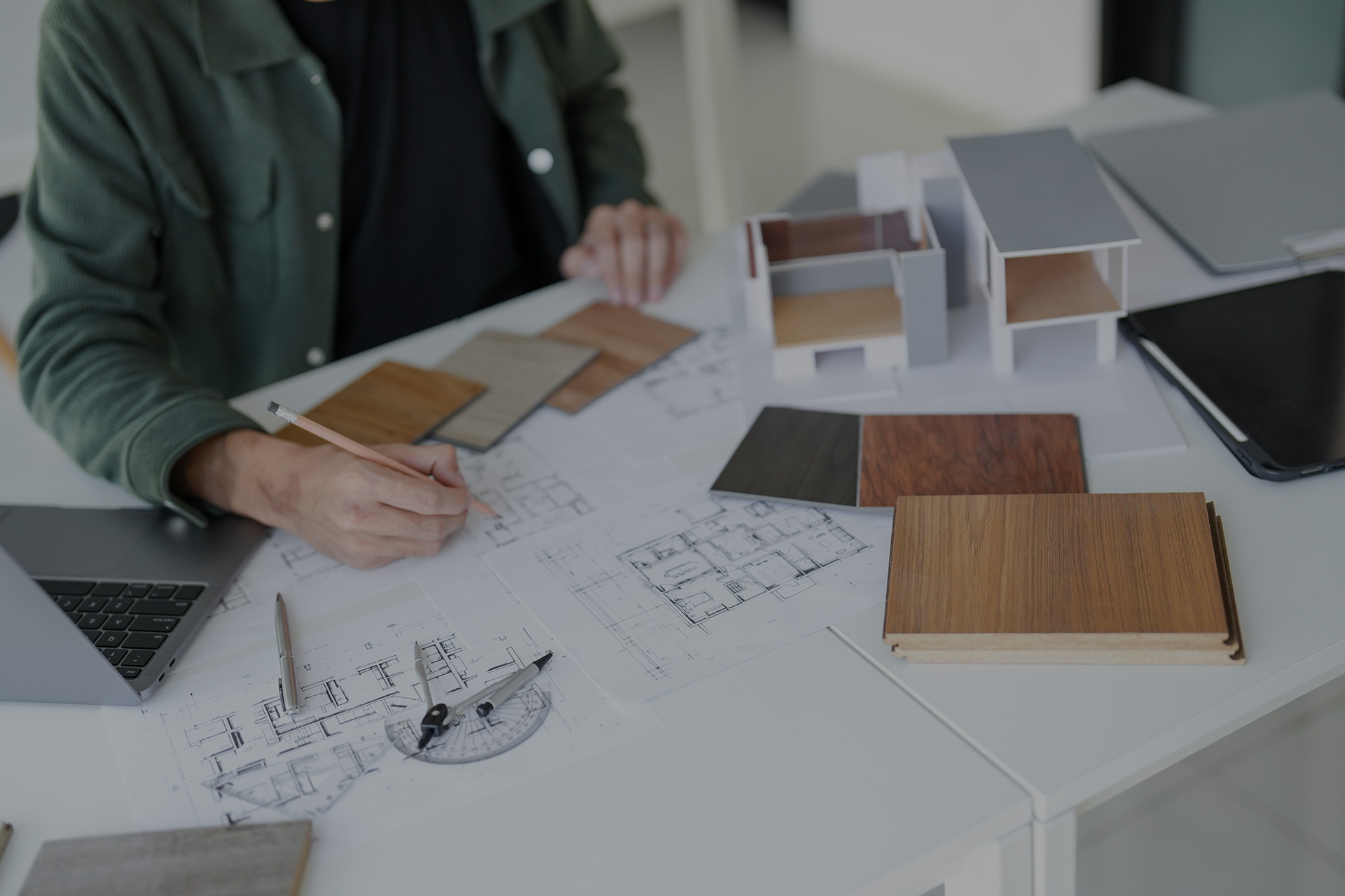 Disegno di interni e campioni di materiali